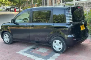 Toyota Sienta 2006 Black