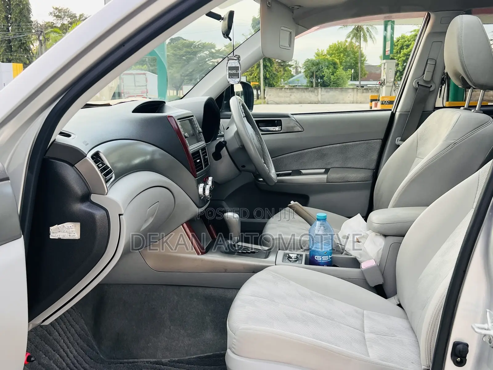 Subaru Forester 2.5X Automatic 2011 Silver