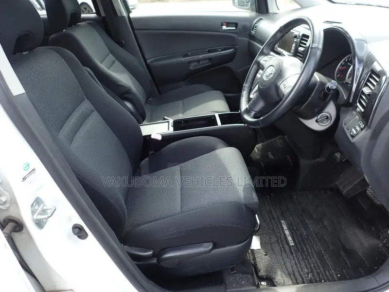 Toyota Wish 2004 Pearl