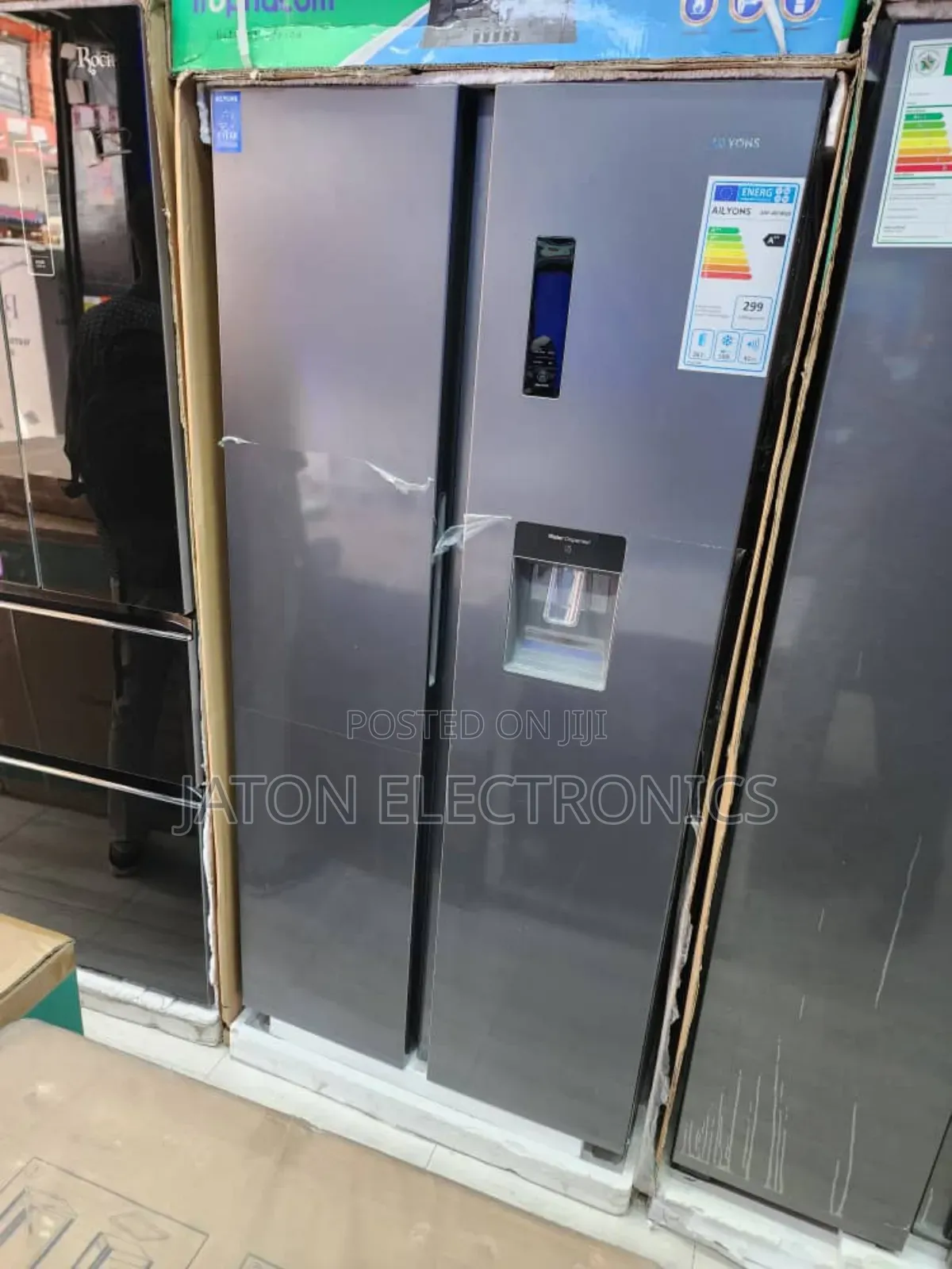 Ailyons Refrigerator 467l With Water Dispenser