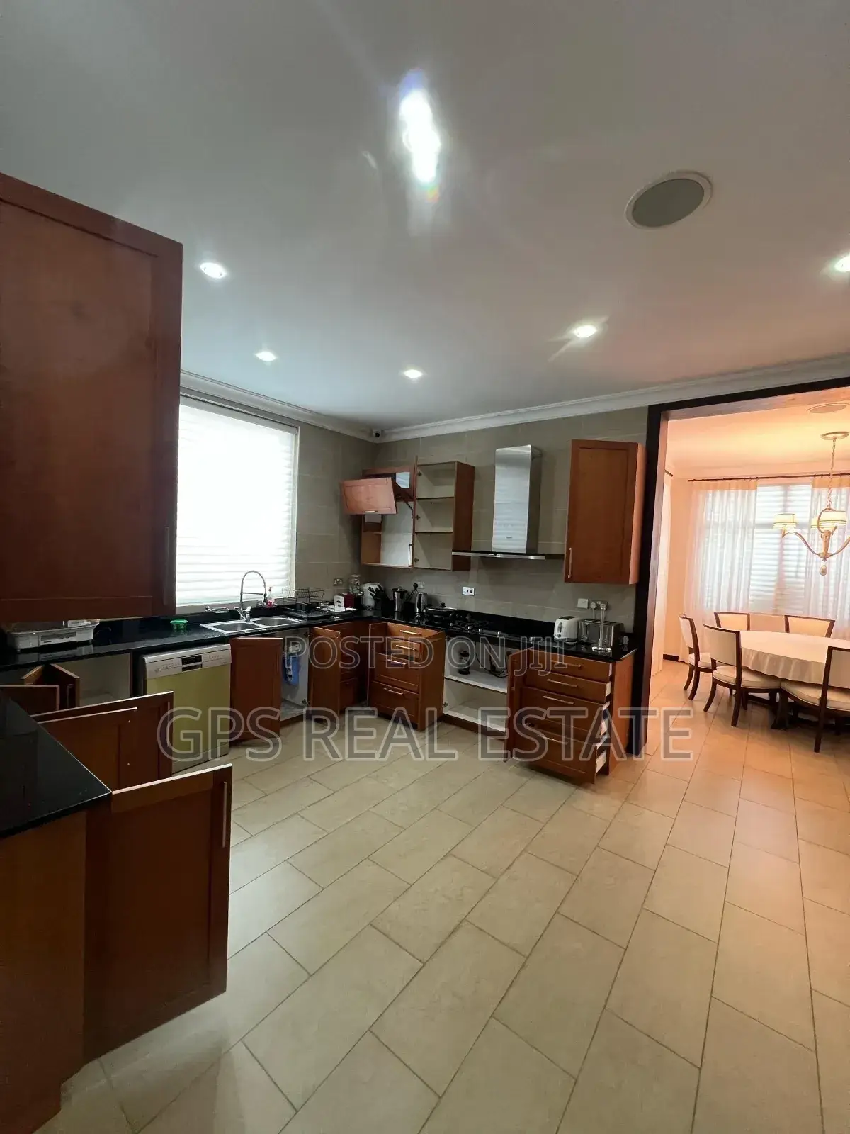 5bdrm House in Mbweni Jkt, Kinondoni for sale