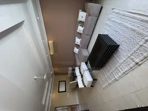 Furnished 4bdrm Apartment in Trusted Real Estate, Oyster Bay for rent