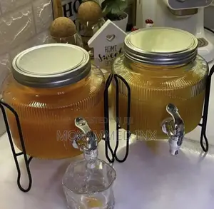 Decanter 2.5litre With Iron Stand