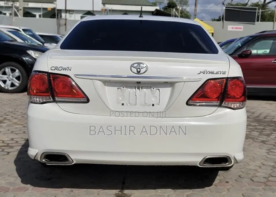 Toyota Crown 2008 Off white