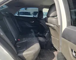 Toyota Crown 2008 Off white