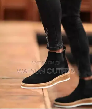 Boots Classic Za Stock Mpya Kabisa