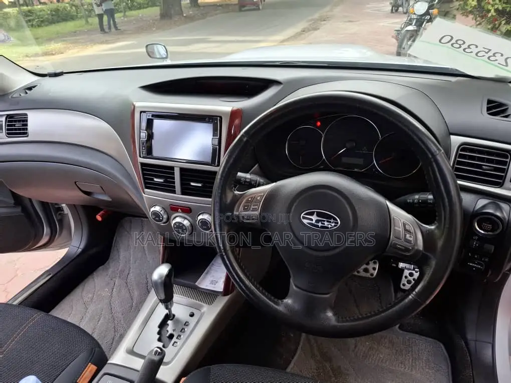 Subaru Forester 2011 Silver