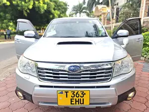 Subaru Forester 2011 Silver