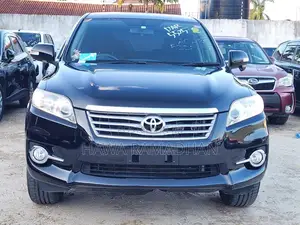 Toyota Vanguard 2012 Black