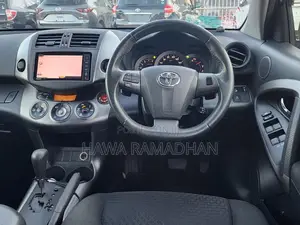 Toyota Vanguard 2012 Black