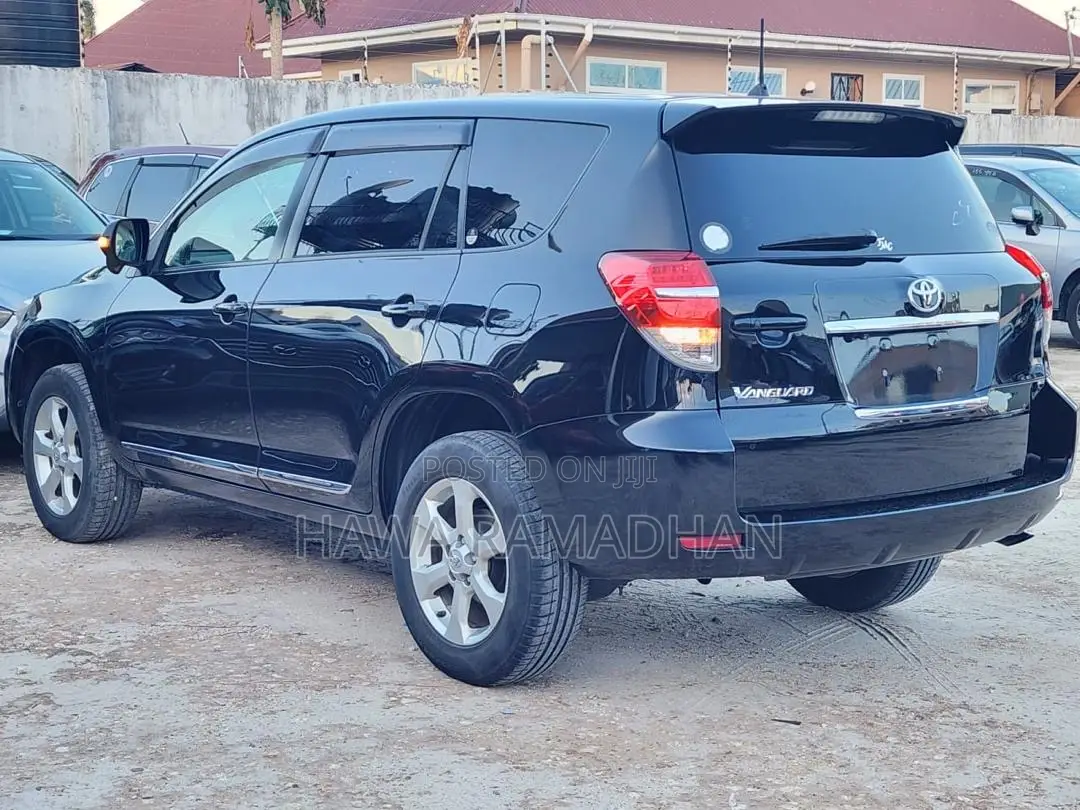 Toyota Vanguard 2012 Black
