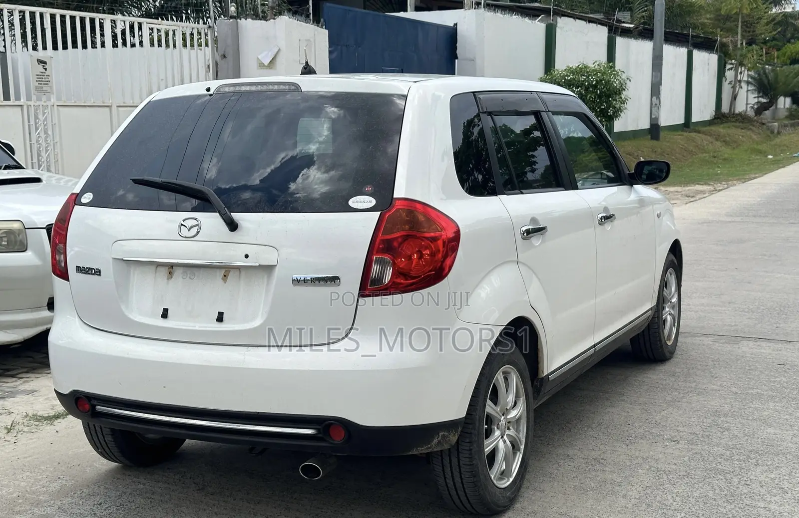 Mazda Verisa 2008 White