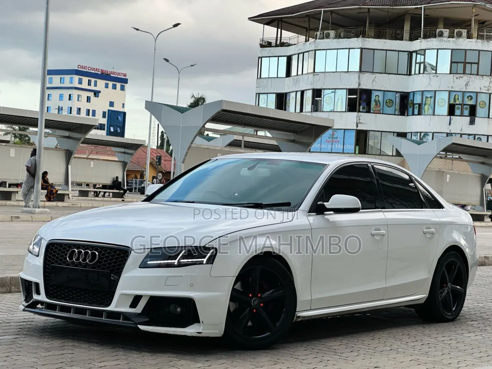 Audi Quattro 2011 White