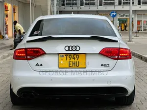 Audi Quattro 2011 White
