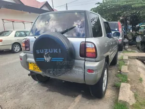 Toyota RAV4 1999 Silver