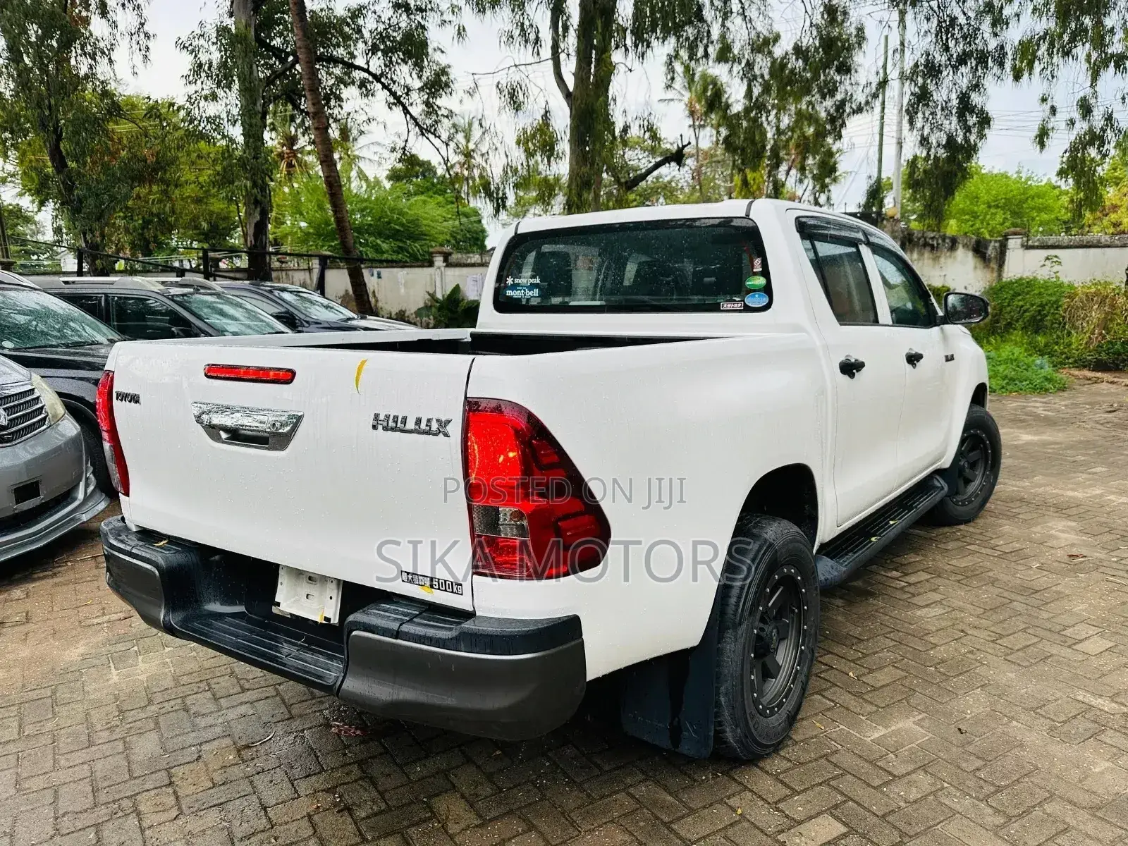 Toyota Hilux 2018 White