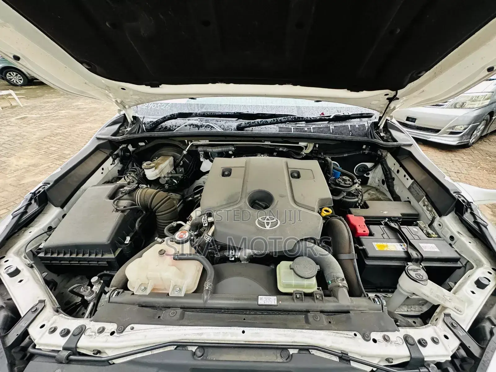 Toyota Hilux 2018 White