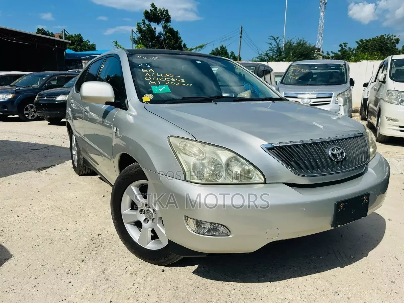 Toyota Harrier 2004 Silver