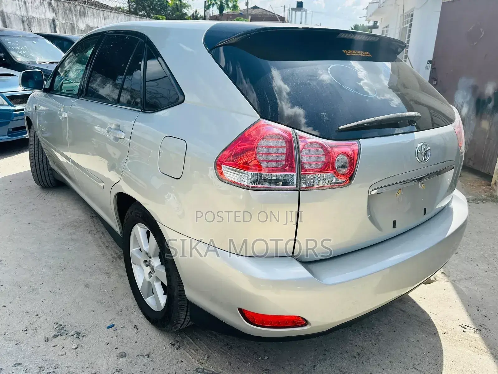 Toyota Harrier 2004 Silver