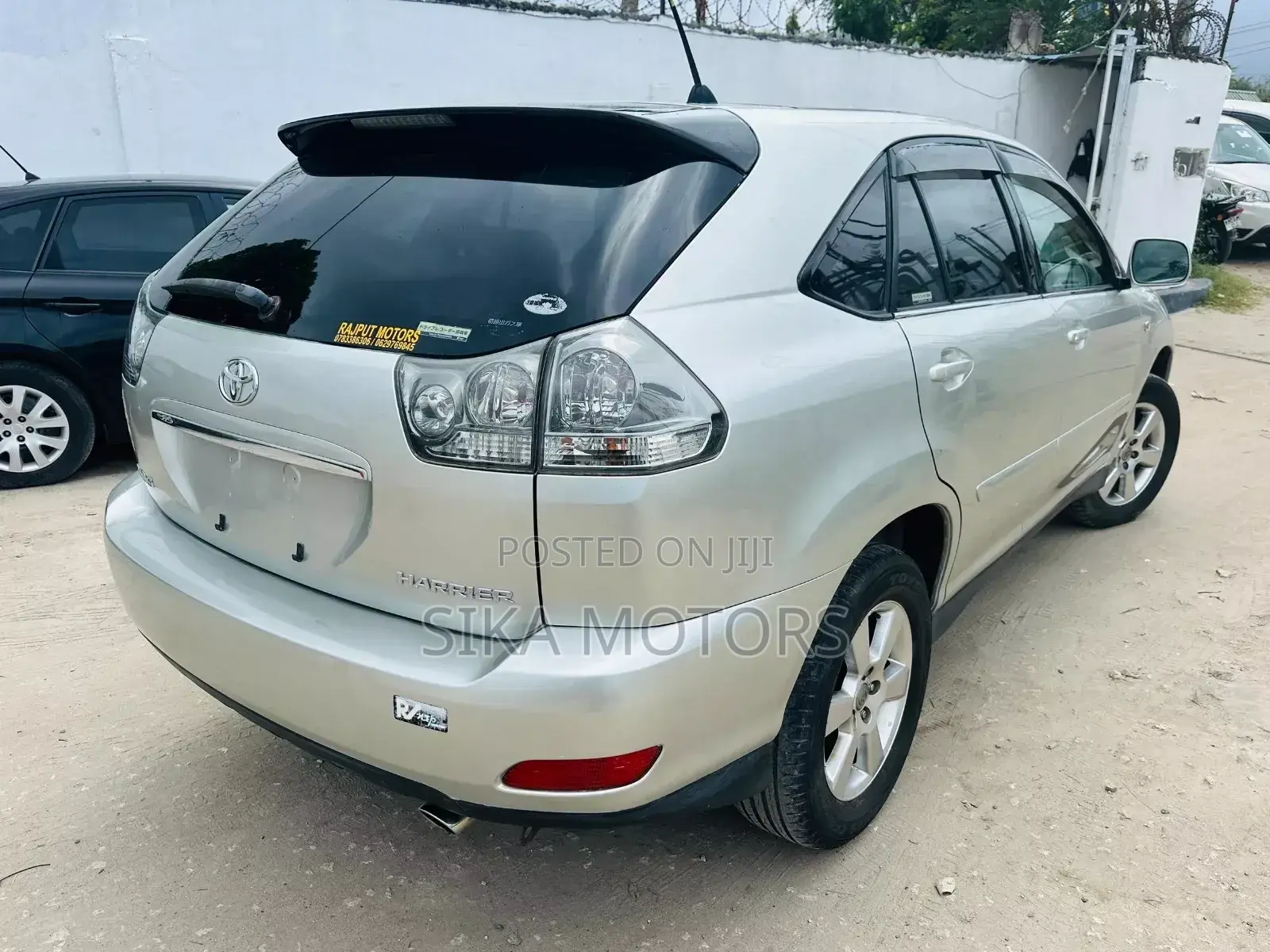 Toyota Harrier 2004 Silver