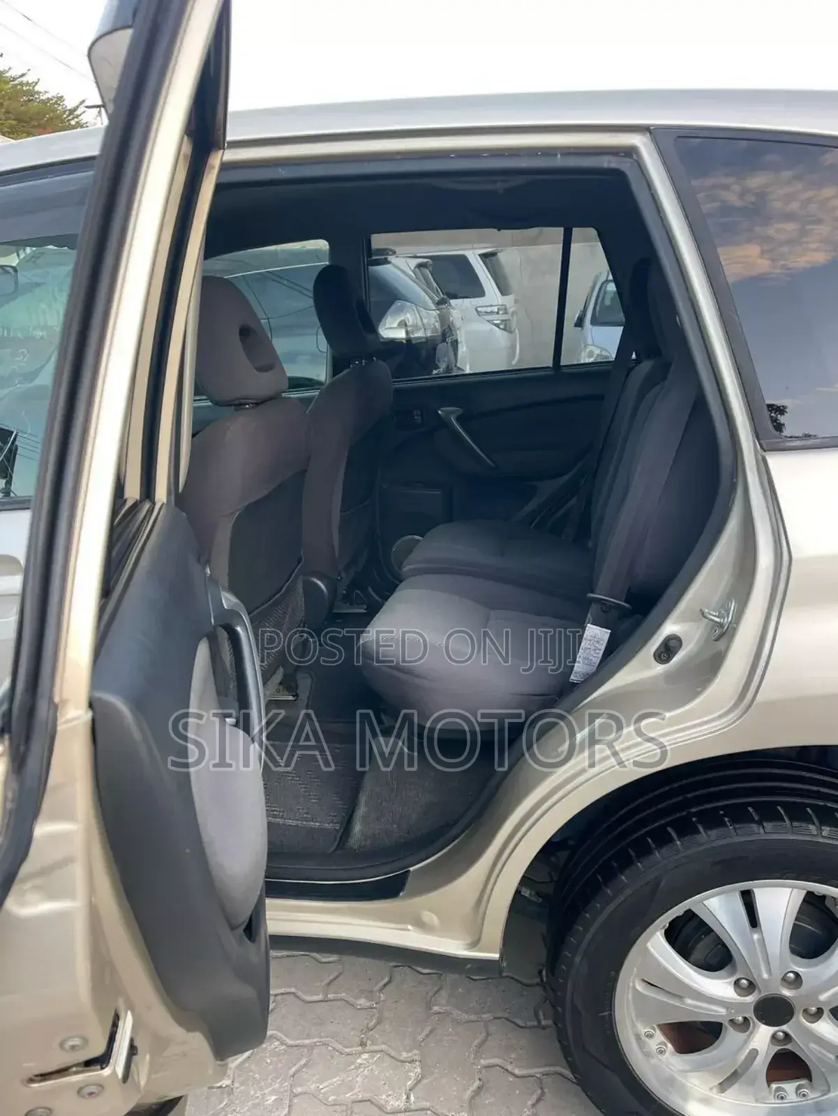 Toyota RAV4 2008 Gold
