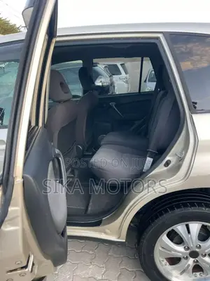 Toyota RAV4 2008 Gold