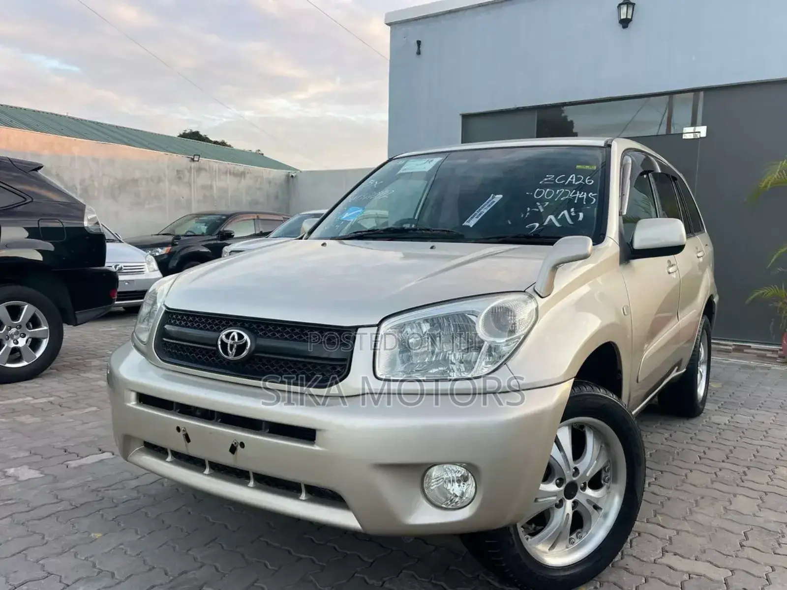 Toyota RAV4 2008 Gold