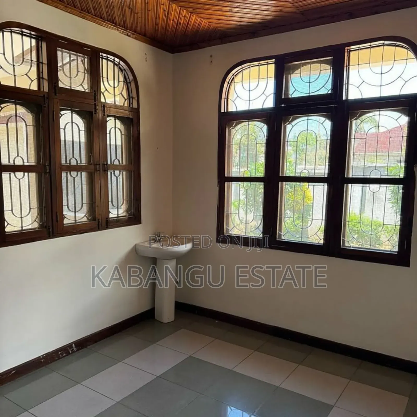 4bdrm House in Mbezibeach for rent