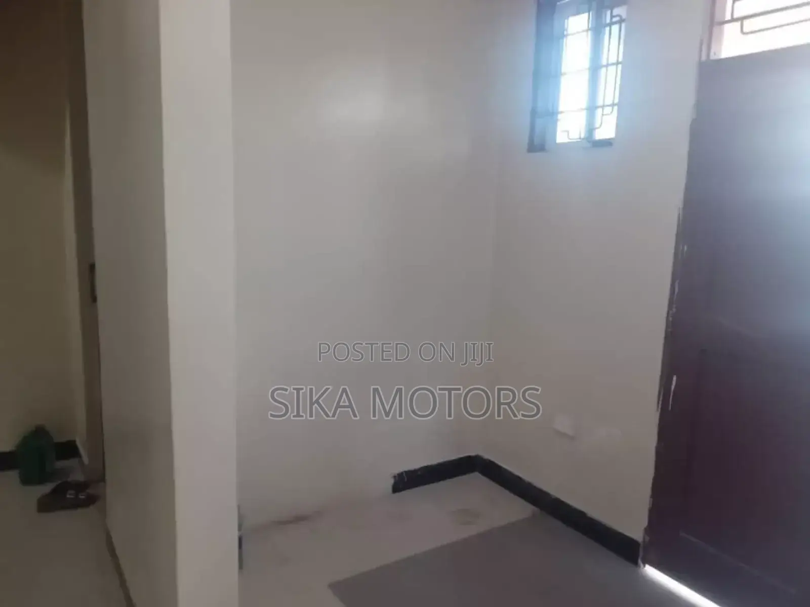 3bdrm House in Njiapanda Makabe, Kinondoni for sale