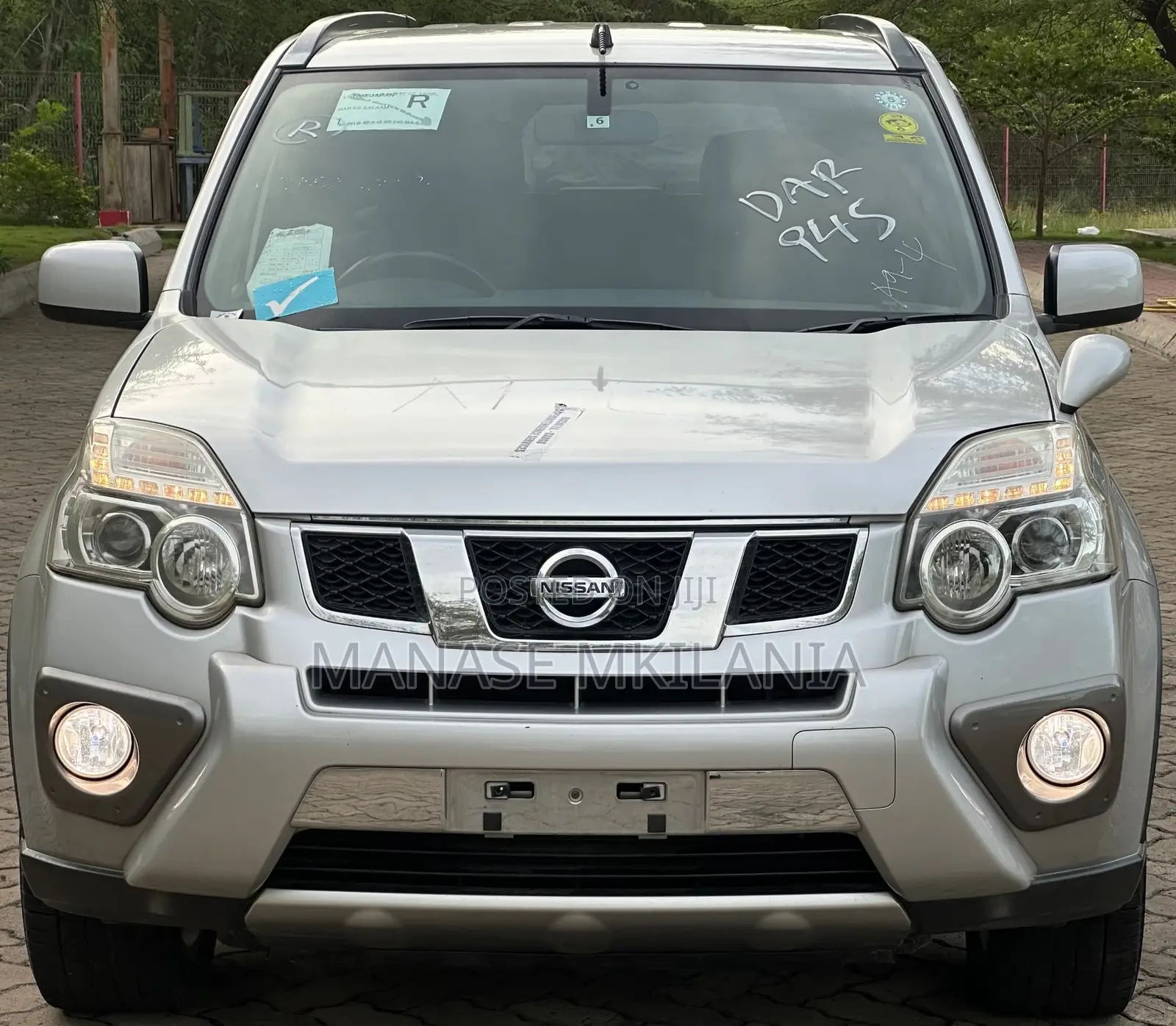 Nissan X-Trail 2.0 Petrol XE 2011 Silver