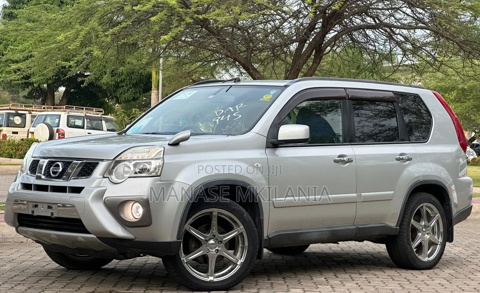 Nissan X-Trail 2.0 Petrol XE 2011 Silver