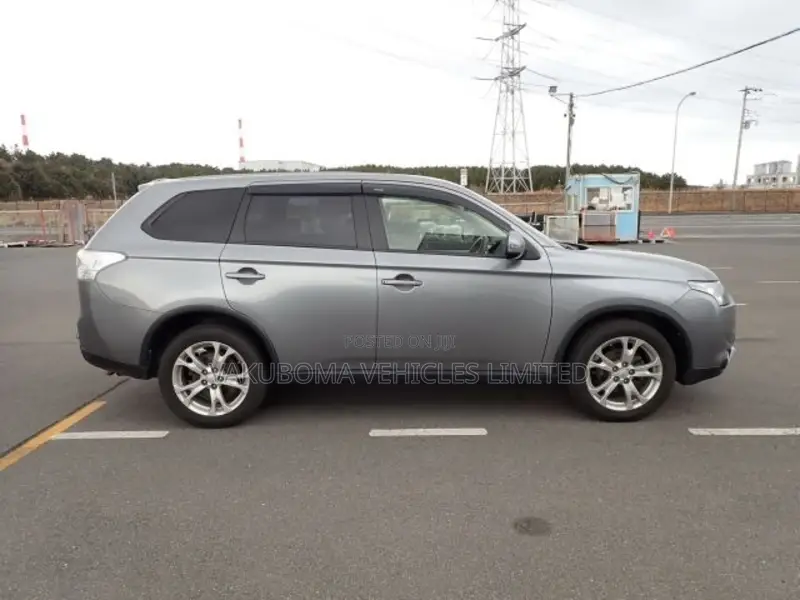 Mitsubishi Outlander 2014 Gray