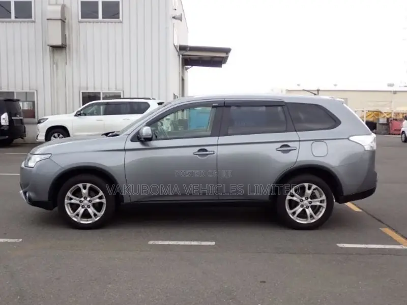 Mitsubishi Outlander 2014 Gray