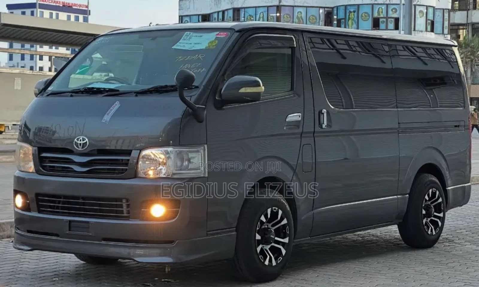Toyota HiAce 2008 Black