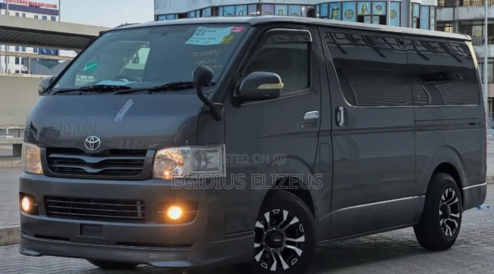 Toyota HiAce 2008 Black