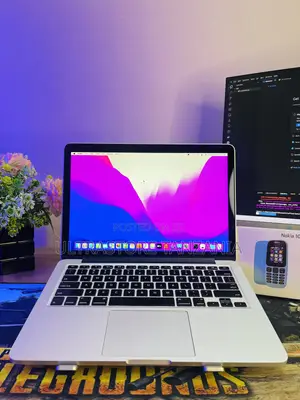 New Laptop Apple MacBook Pro 2015 16GB Intel Core I5 SSD 512GB