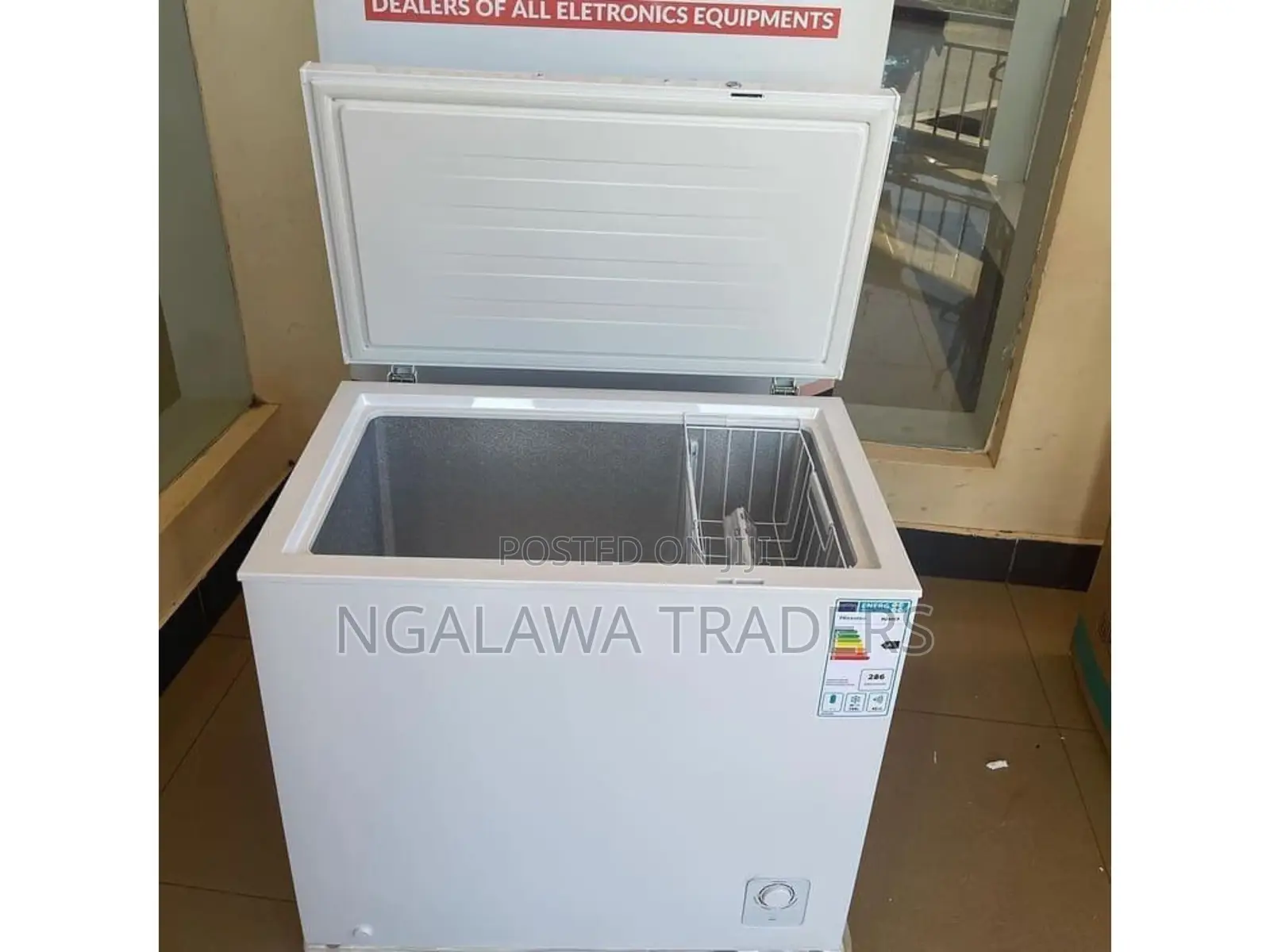 Hisense Chest Freezer 198liter H245cf