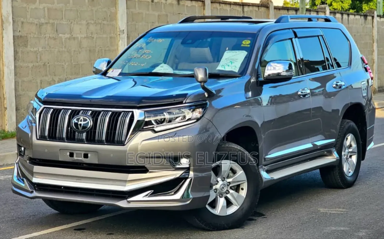Toyota Land Cruiser Prado 2023 Gold