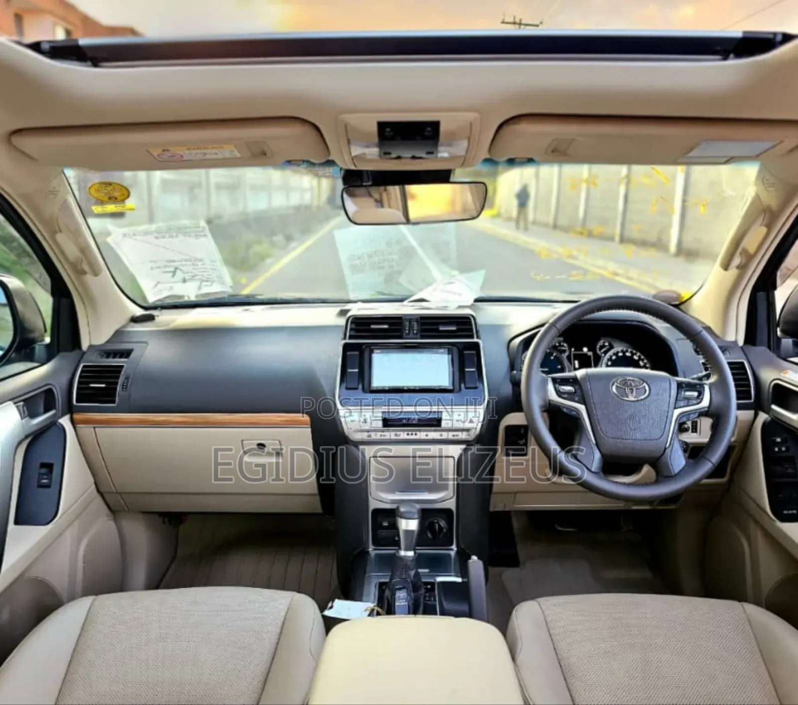 Toyota Land Cruiser Prado 2023 Gold