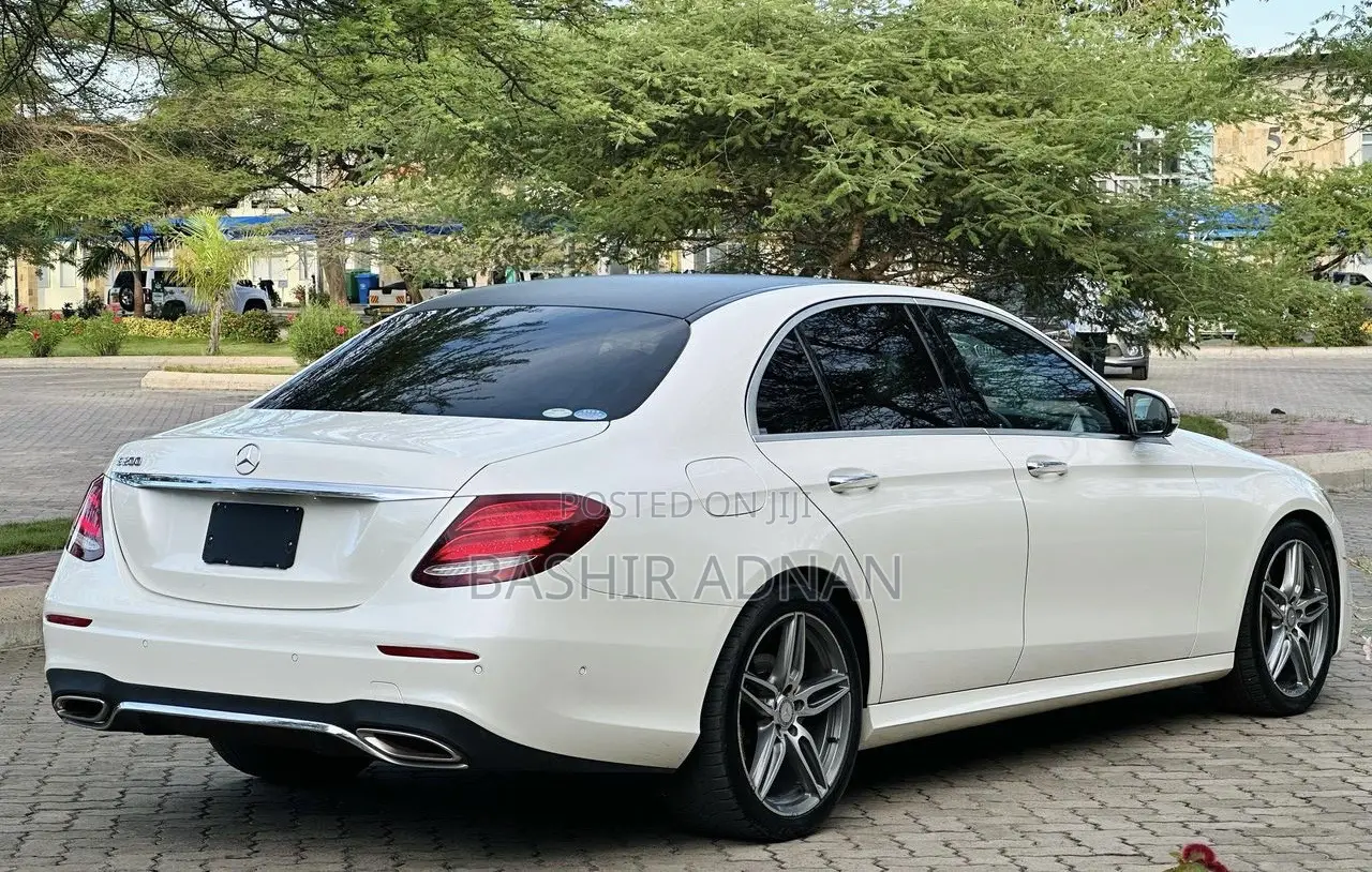 Mercedes-Benz E200 2016 White