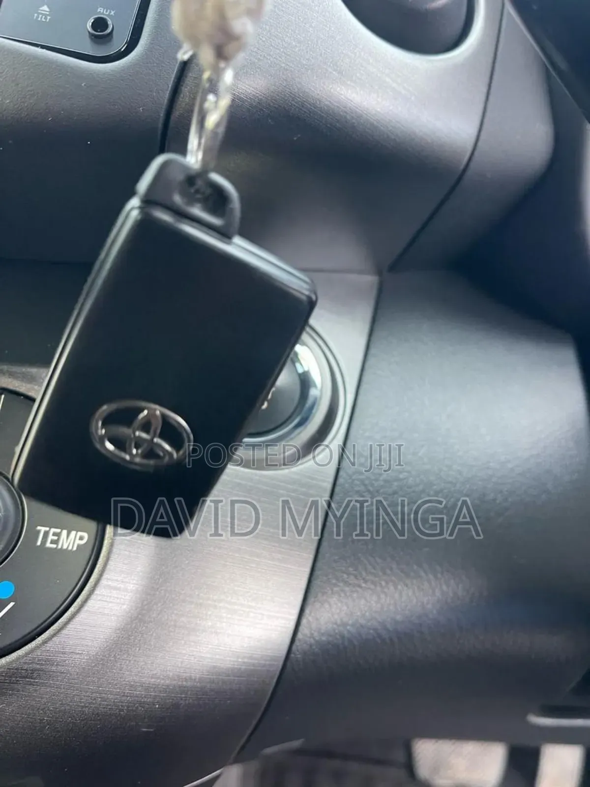 Toyota Vanguard 2011 Pearl
