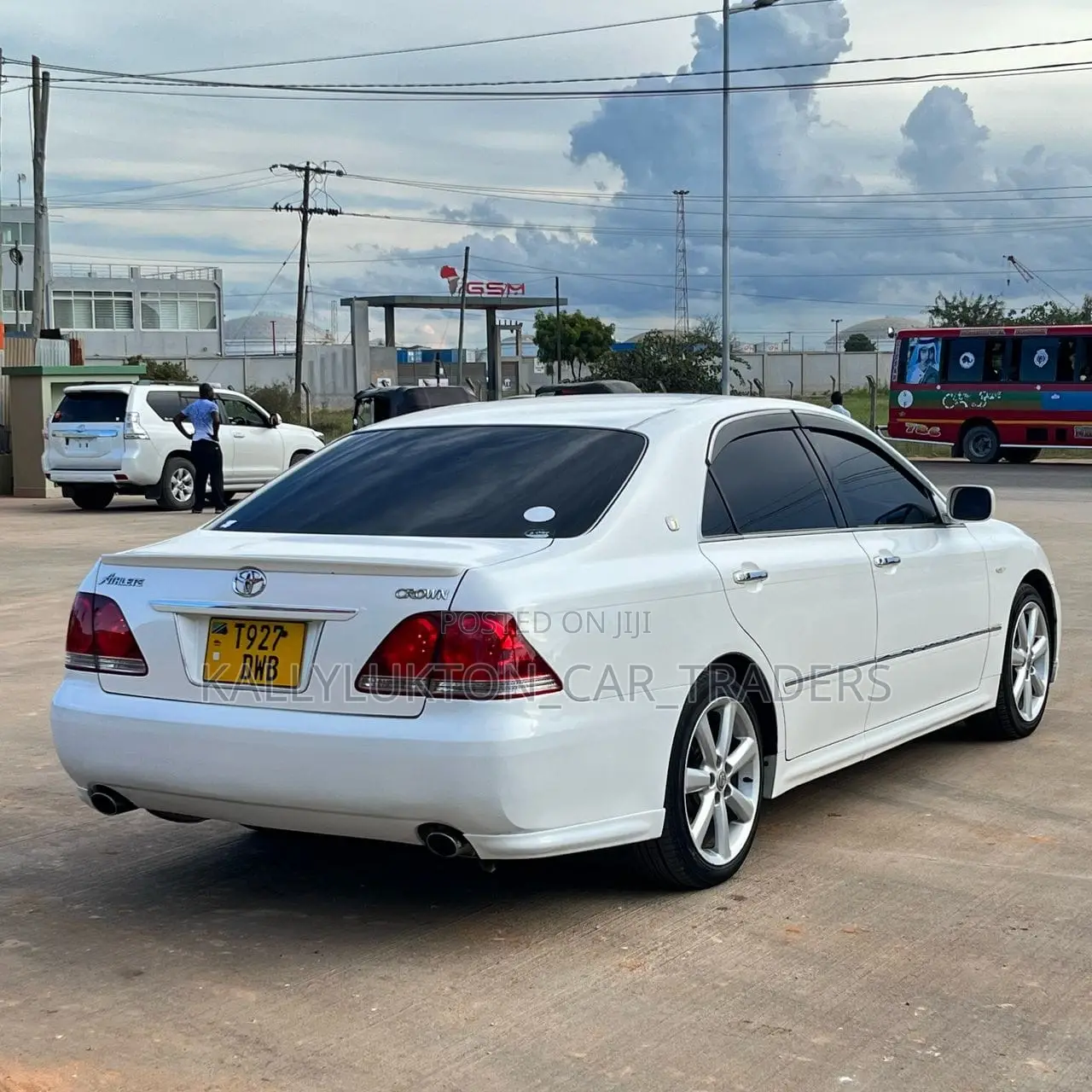 Toyota Crown 2009 White