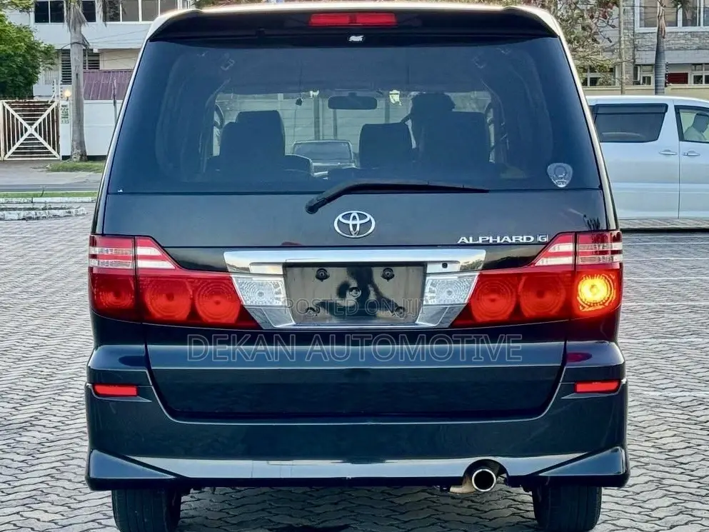 Toyota Alphard 2.4 Petrol FWD 2005 Black