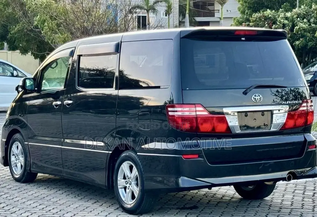 Toyota Alphard 2.4 Petrol FWD 2005 Black