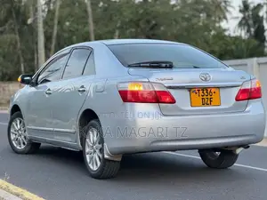 Toyota Premio 2010 Silver