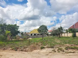 Kiwanja Knauzwa Bei Nzuri Sana Madale Police
