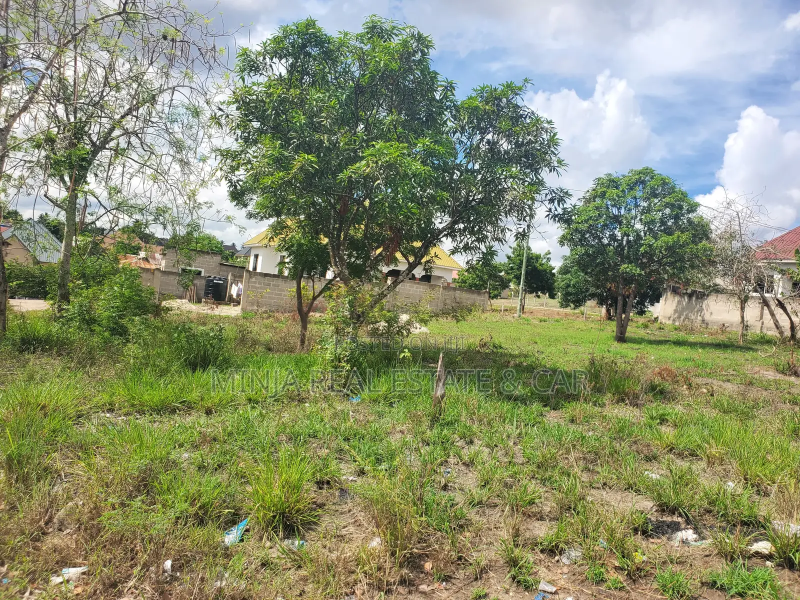 Kiwanja Knauzwa Bei Nzuri Sana Madale Police