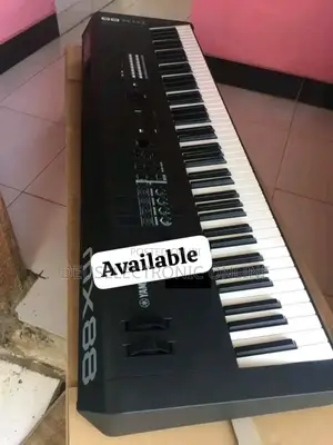 Electric Keyboard Mx_88 Yamaha With Stand