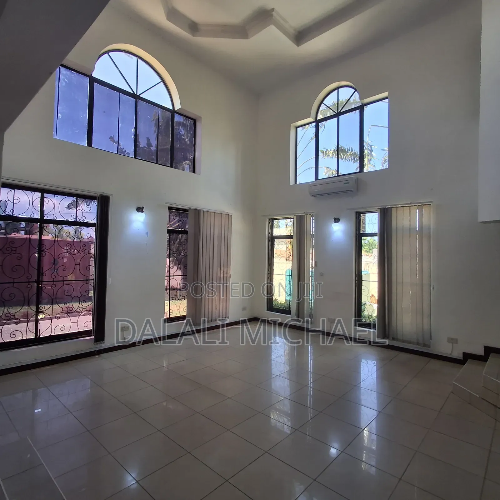 5bdrm House in Mbezibeach for rent