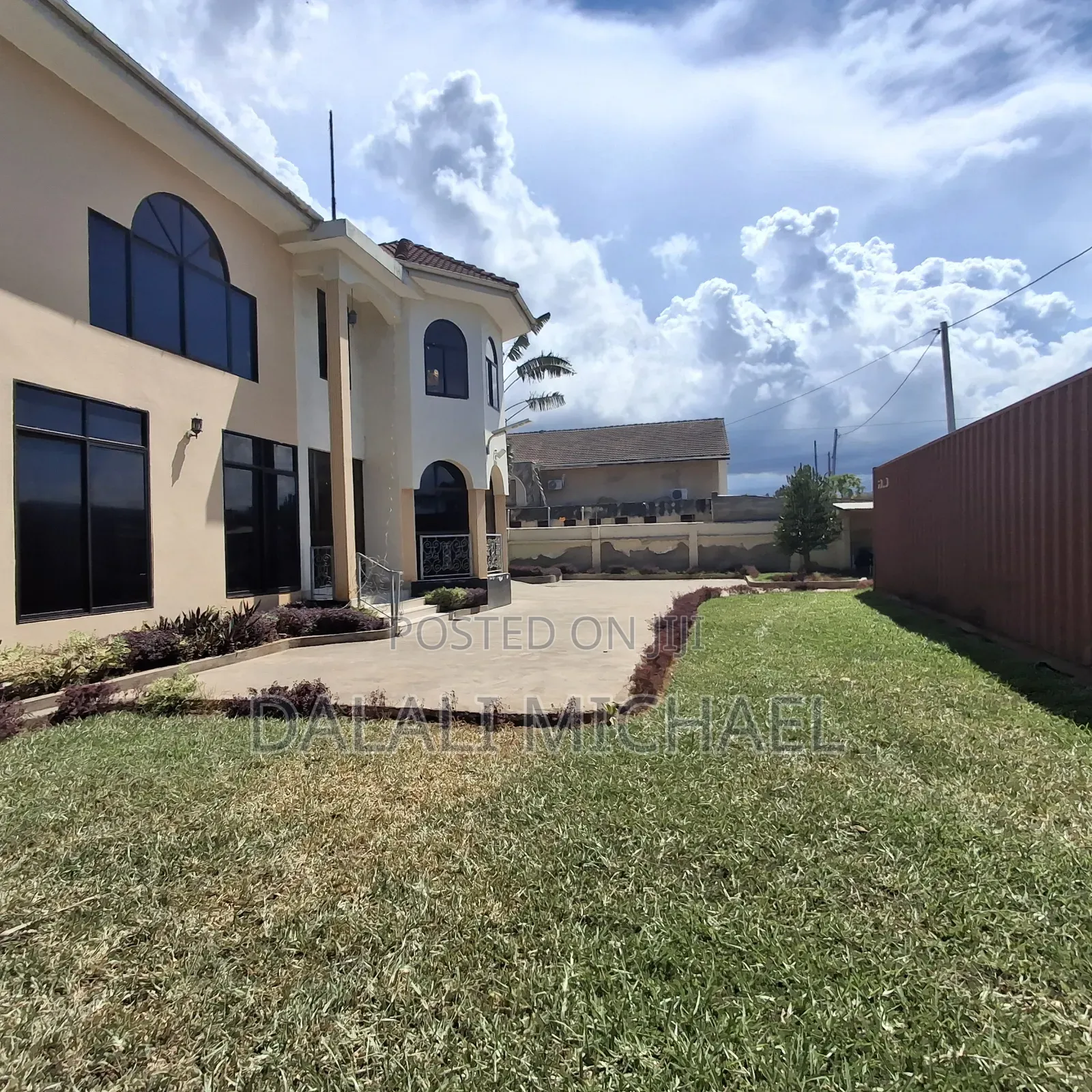 5bdrm House in Mbezibeach for rent